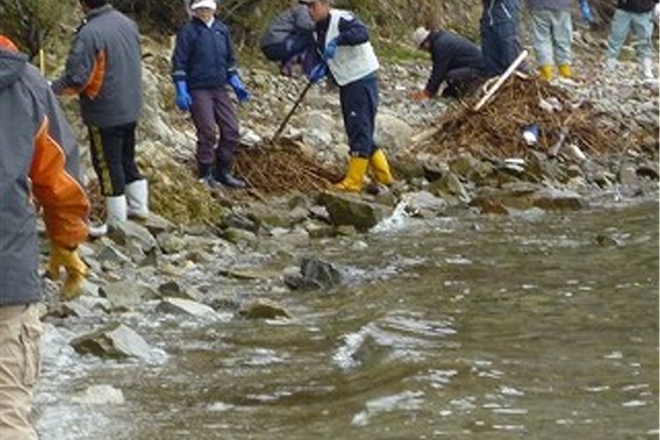 海域の浮遊・堆積ゴミの除去