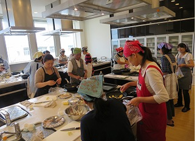 料理教室の風景